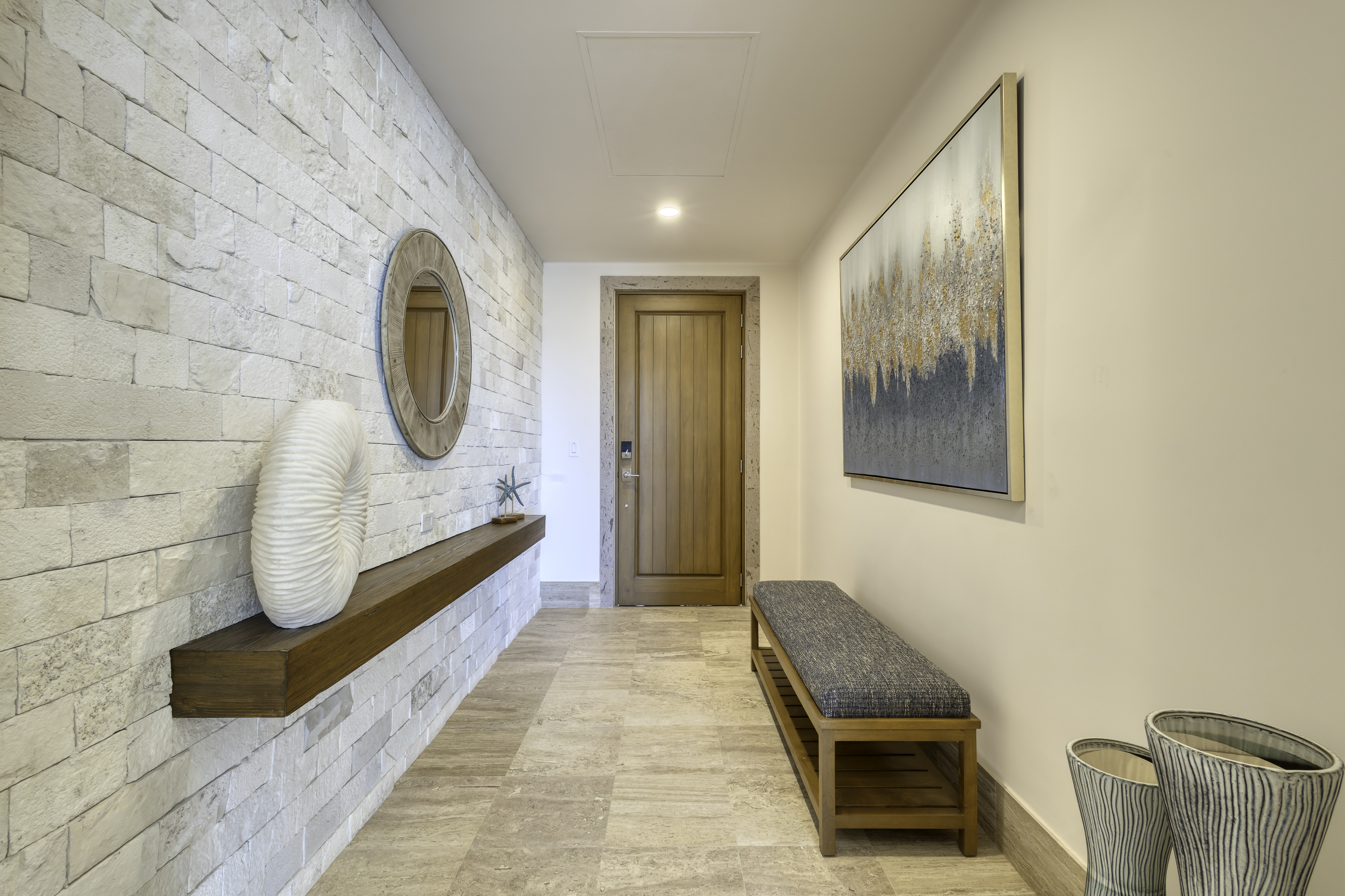 Sapphire Sands entryway