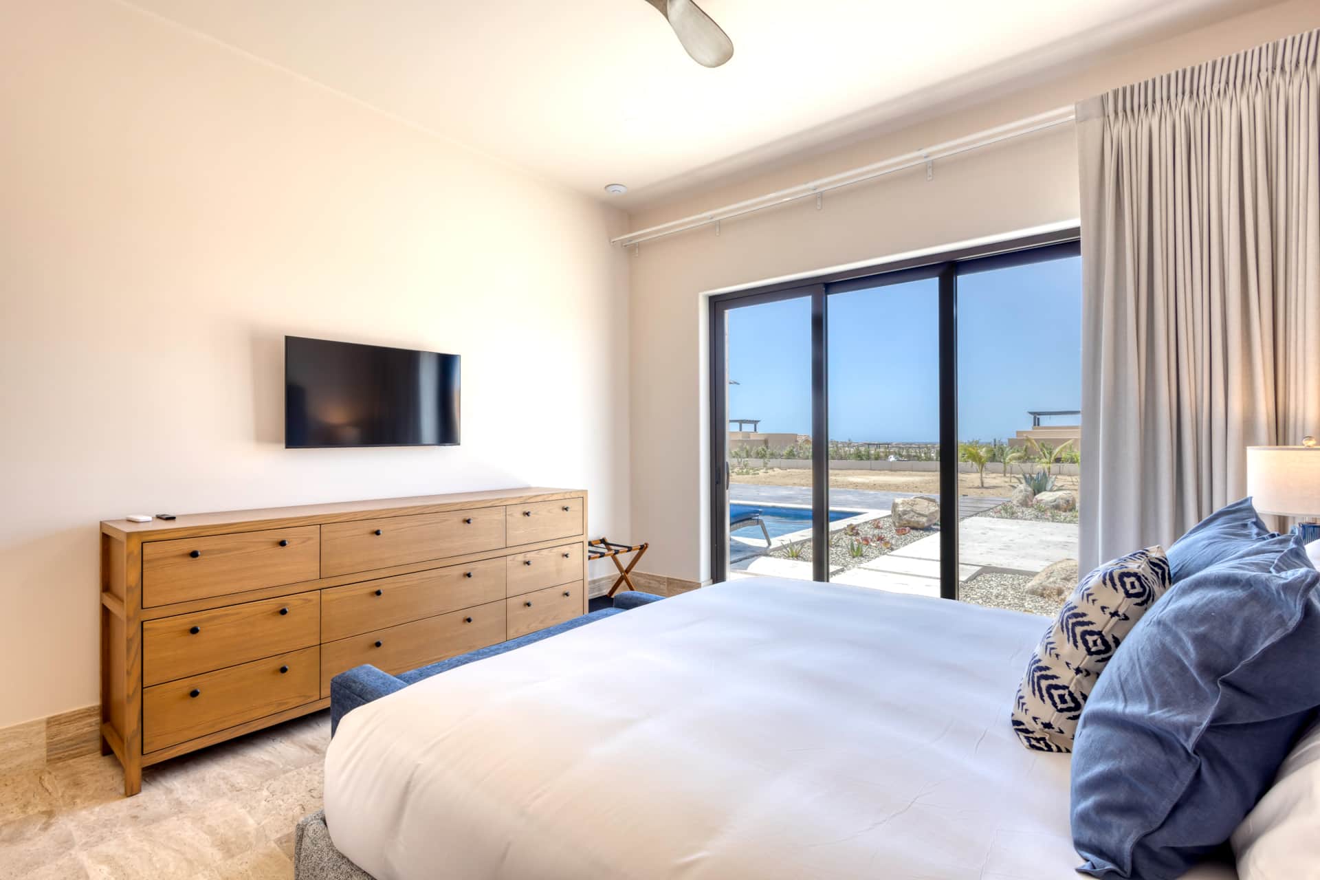 Sapphire Sands bedroom seating